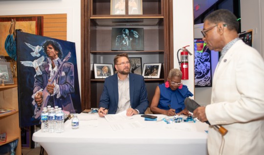 Welcome Reception photo 39